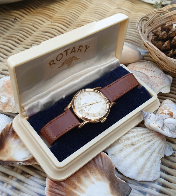 Rotary Maximus with Arabic Numerals in 9ct Gold with Original Box Circa 1950s