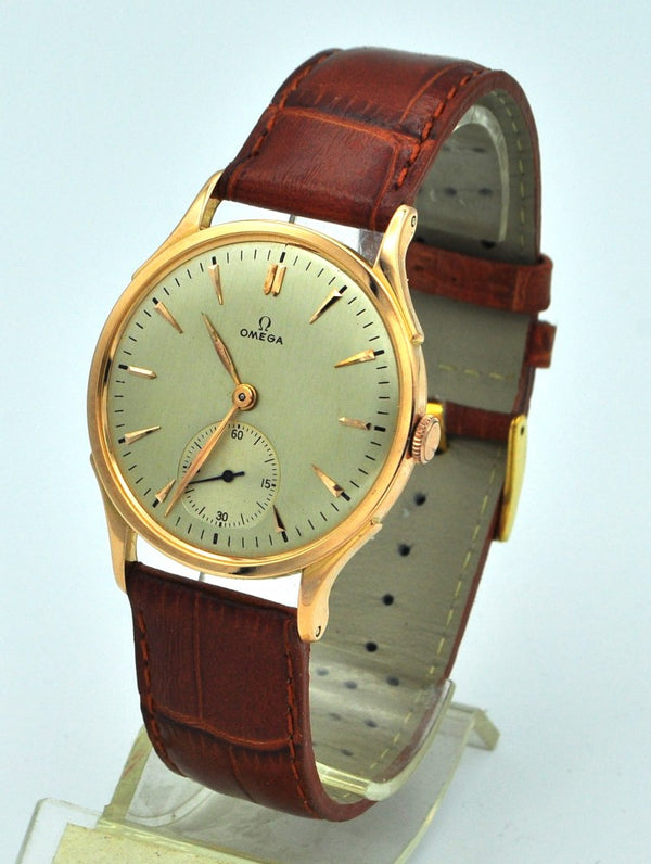 Omega 18ct Pink Gold Manual Wind Dress Watch Omega Buckle 1944