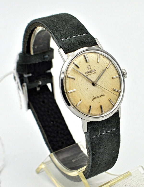 Omega Seamaster Automatic with Linen Dial in Stainless Steel with Omega Buckle and Box 1962