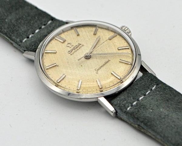 Omega Seamaster Automatic with Linen Dial in Stainless Steel with Omega Buckle and Box 1962