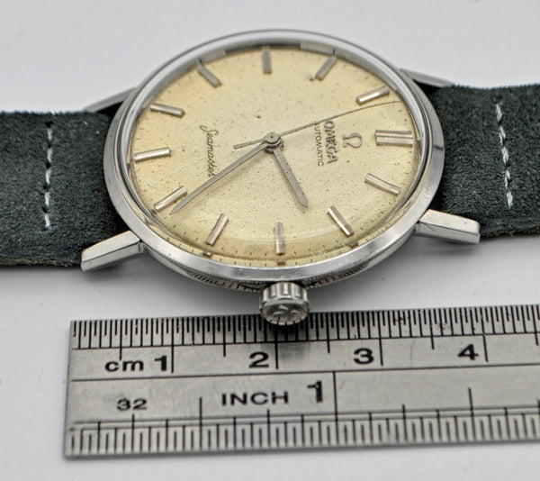 Omega Seamaster Automatic with Linen Dial in Stainless Steel with Omega Buckle and Box 1962