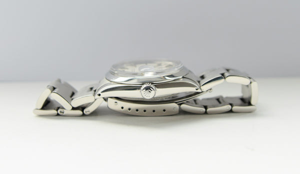 Rolex Oyster Perpetual Date with Satin Silver Dial in Stainless Steel Model 1500 Dated 1971