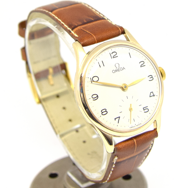 1947 Omega Manual Wind Dress Watch with Arabic Numerals in 9ct Gold