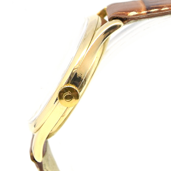 1947 Omega Manual Wind Dress Watch with Arabic Numerals in 9ct Gold