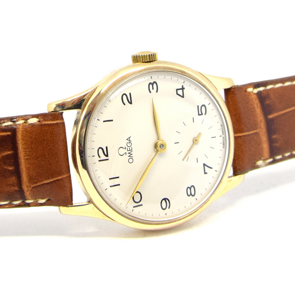 1947 Omega Manual Wind Dress Watch with Arabic Numerals in 9ct Gold