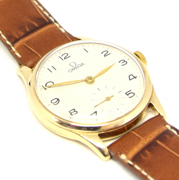1947 Omega Manual Wind Dress Watch with Arabic Numerals in 9ct Gold