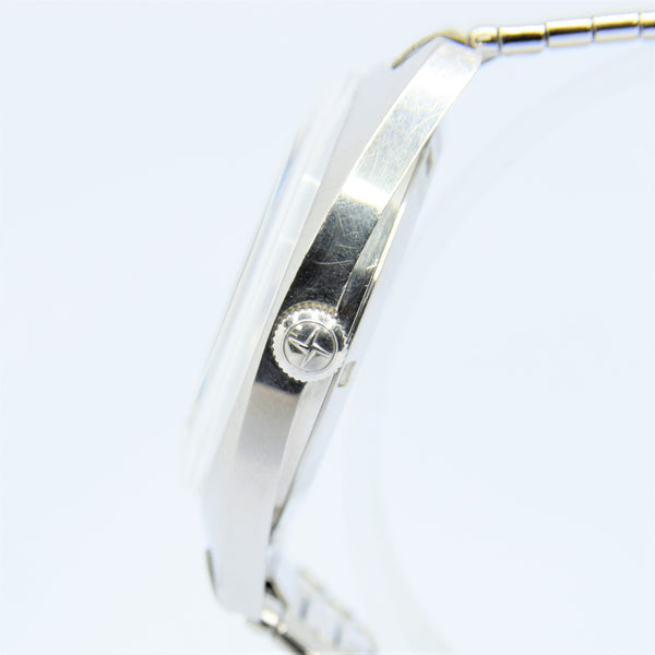 1969-72 Zenith Sporto Date Model 28800 with Original Metallic Champagne Dial on Bracelet