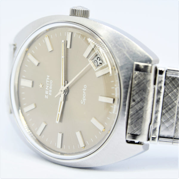 1969-72 Zenith Sporto Date Model 28800 with Original Metallic Champagne Dial on Bracelet