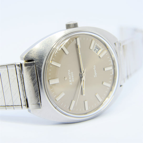1969-72 Zenith Sporto Date Model 28800 with Original Metallic Champagne Dial on Bracelet