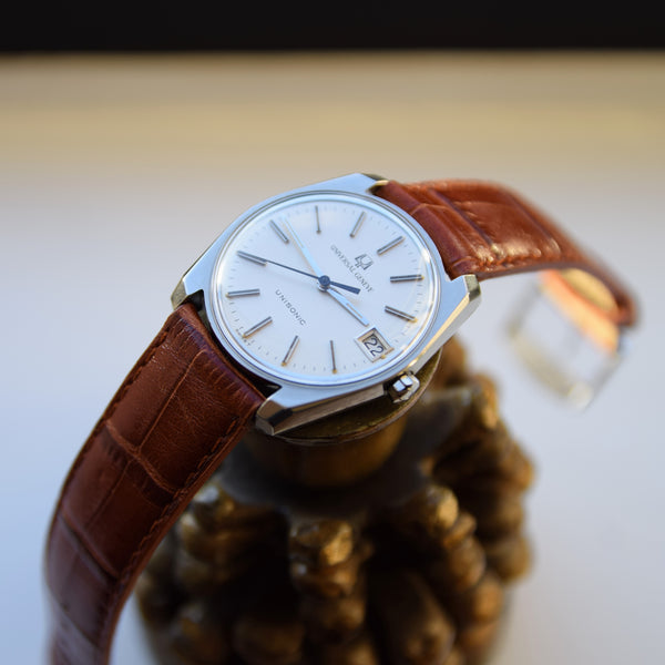 1960s Universal Geneve unisonic Tuning fork wristwatch in stainless steel model  852100/02