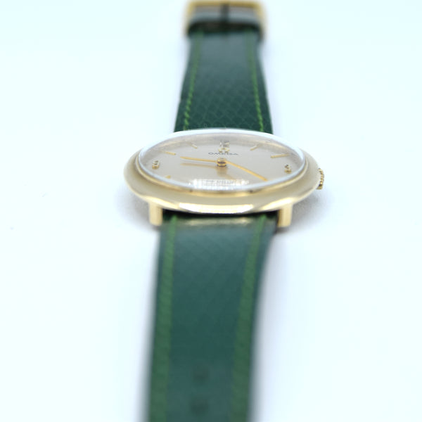 1968 Rare Omega Unisex Oval De Ville Dress Watch in Solid 9ct Gold English Case Model 1115495