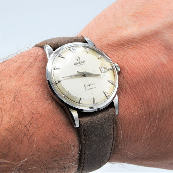 1959 Omega Rarer Geneve Calendar Automatic with Cross Hair Two Tone Dial and Central Seconds in Stainless Steel Model 2982