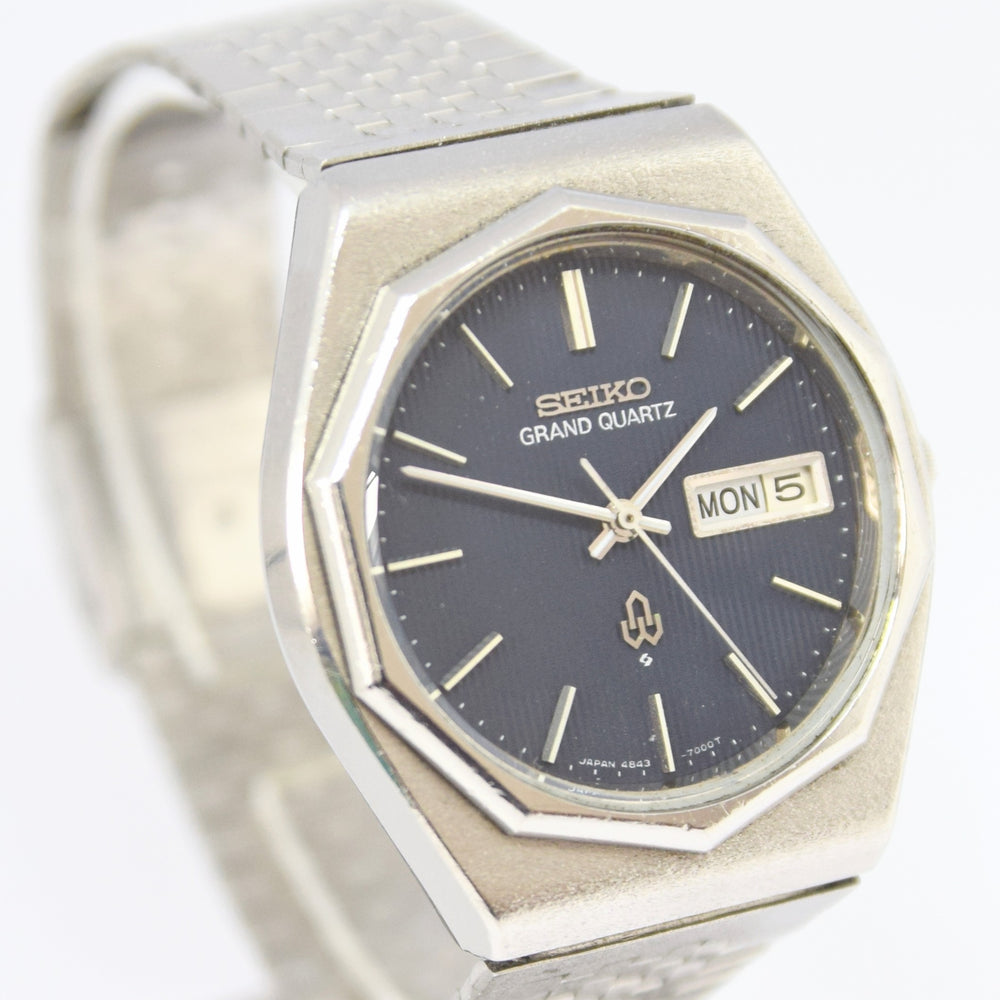 1975 Seiko Grand Quartz Day / Date electric blue parallel dial model rare 4843-7000
