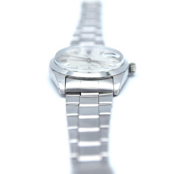 1965 Tudor Oysterdate Manual Wind Wristwatch Model 7962 with Silvered Dial on Bracelet