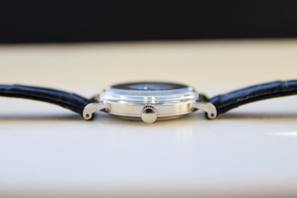 LeCoultre and Vacheron Constantin Wristwatch 1950s with Diamond Mystery 'Galaxy' Dial in 14ct Gold