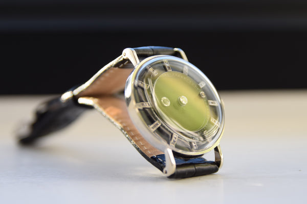 LeCoultre and Vacheron Constantin Wristwatch 1950s with Diamond Mystery 'Galaxy' Dial in 14ct Gold