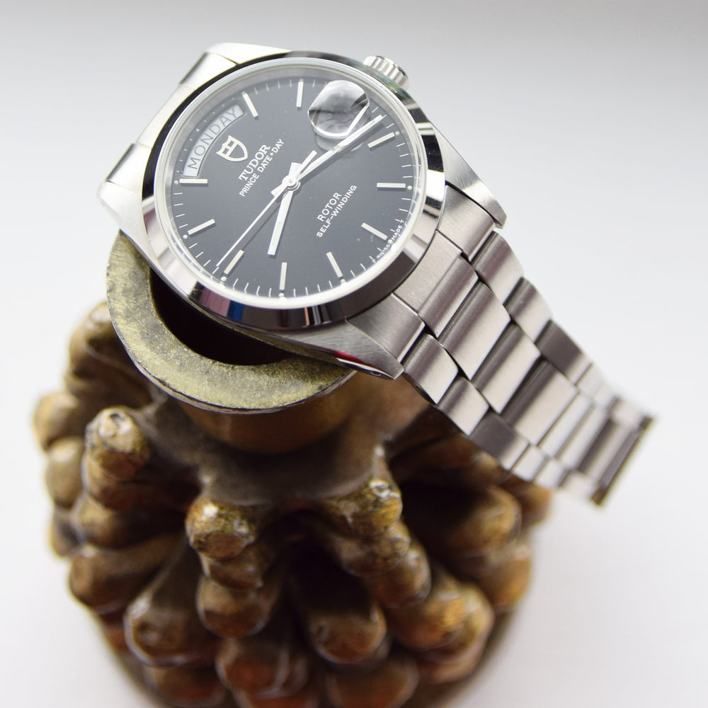 1997 Tudor Prince Date Day Automatic Rotor Self-Winding Stainless Steel Wristwatch Model 76200