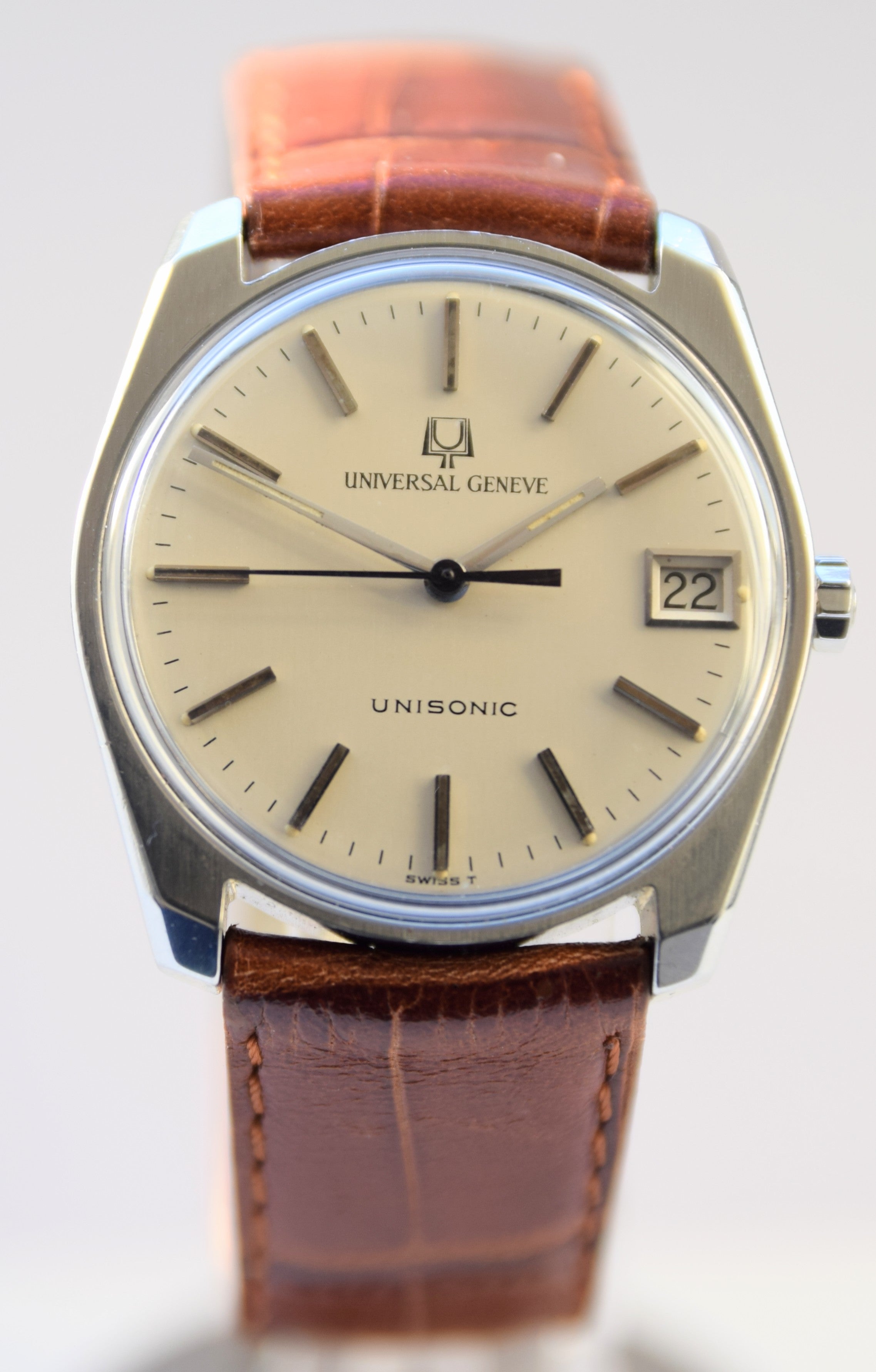 1960s Universal Geneve unisonic Tuning fork wristwatch in stainless steel model  852100/02