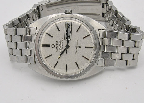 1971 Omega Constellation Automatic Chronometer Day / Date Model 168.0019 with Linen Dial