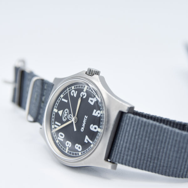 1990 CWC 0552/6645-99 5415317 British Royal Navy Issue Quartz Wristwatch with Hacking Seconds