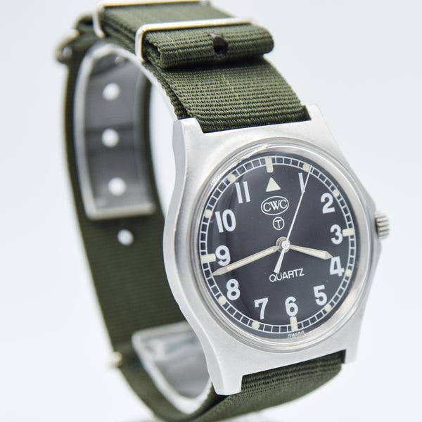 1988 CWC 0552/6645-99 5415317 British Royal Navy Issue Quartz Wristwatch with Hacking Seconds