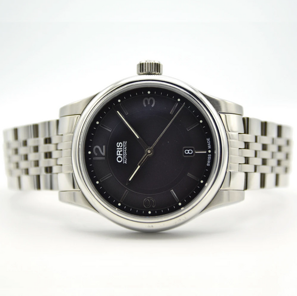 Oris Classic Date 7594 with Black Dial in Stainless Steel on Bracelet Circa 2014