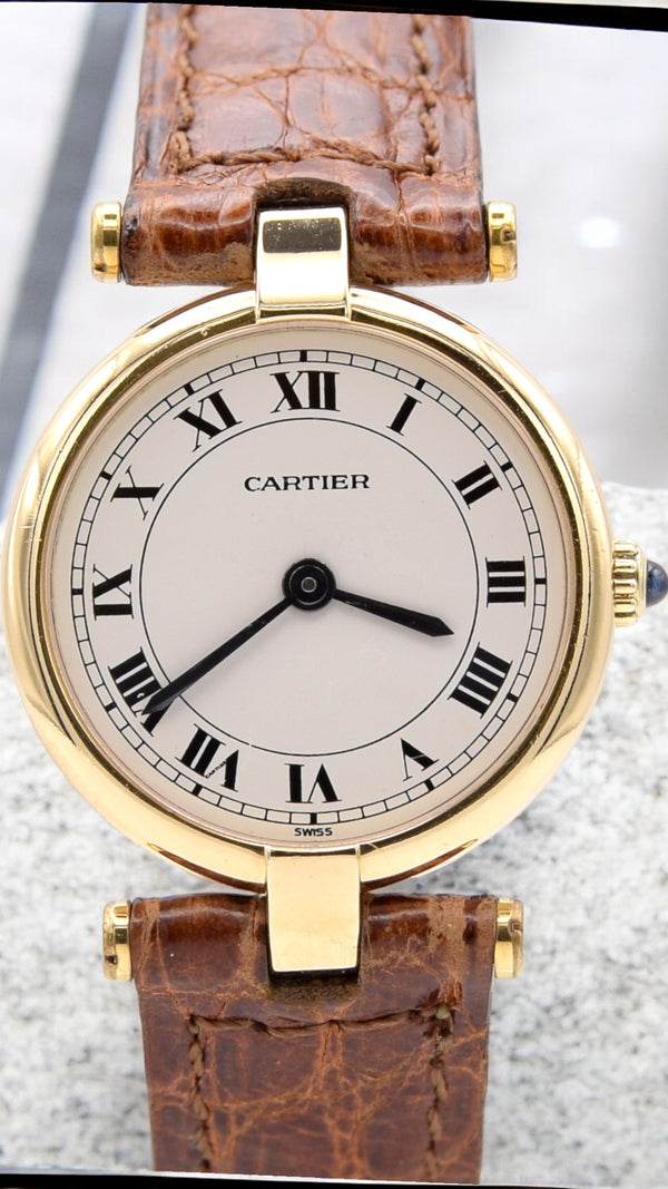 1990s Cartier Rare Vintage Vendôme Ladies classic in 18k Solid Gold Model 881002