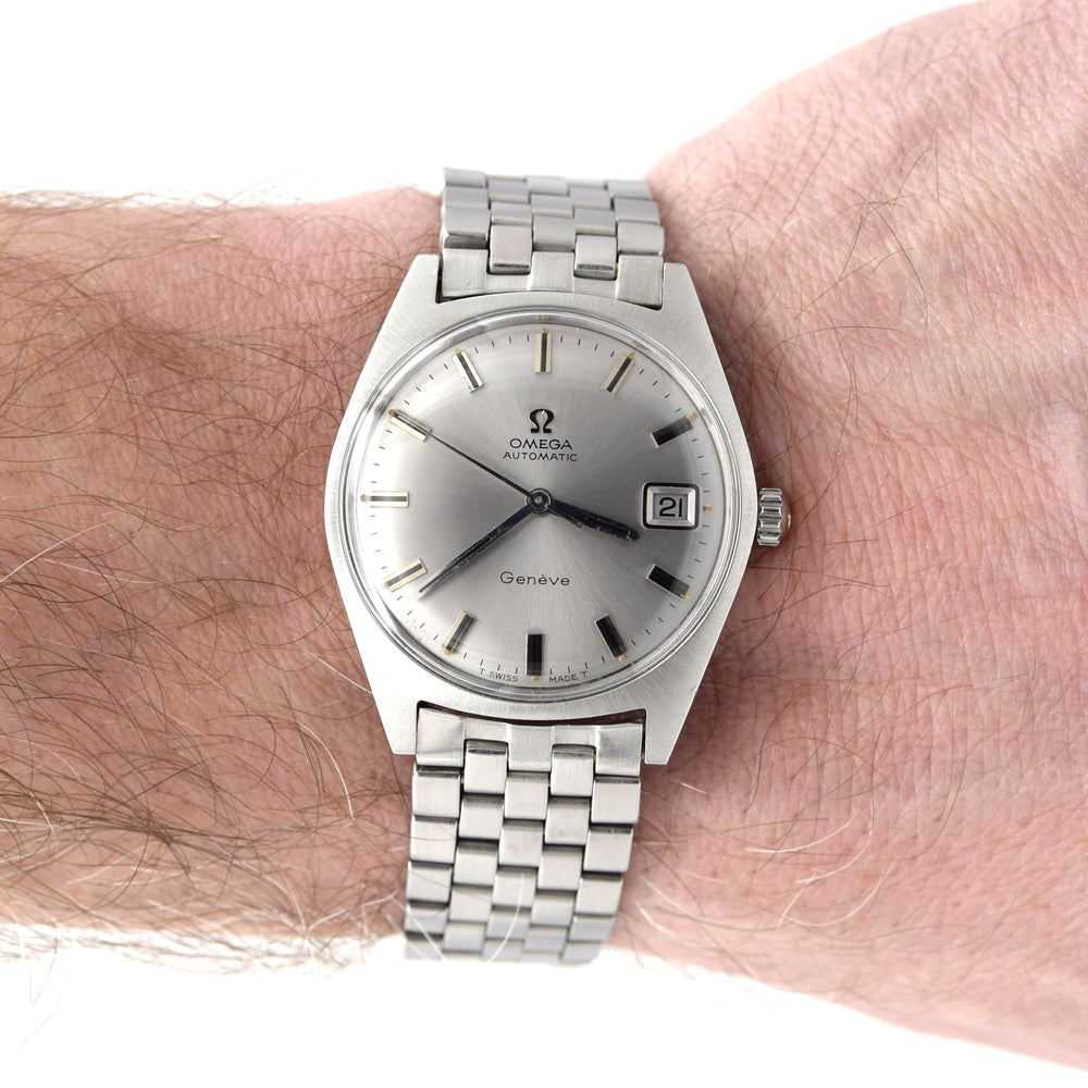 1969 Omega Geneve Automatic Date Model 166.041 in Stainless Steel Cal 565 Brick original Bracelet