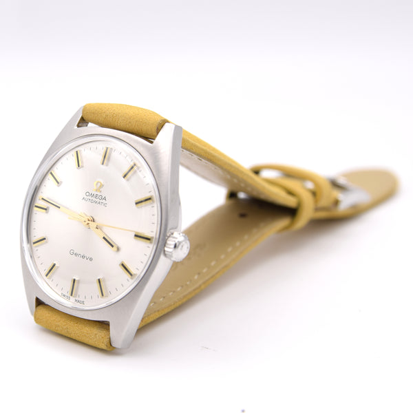 1968 Omega Genève Automatic with Satin Silver Sunburst dial in Steel Model 165.041 box & Papers