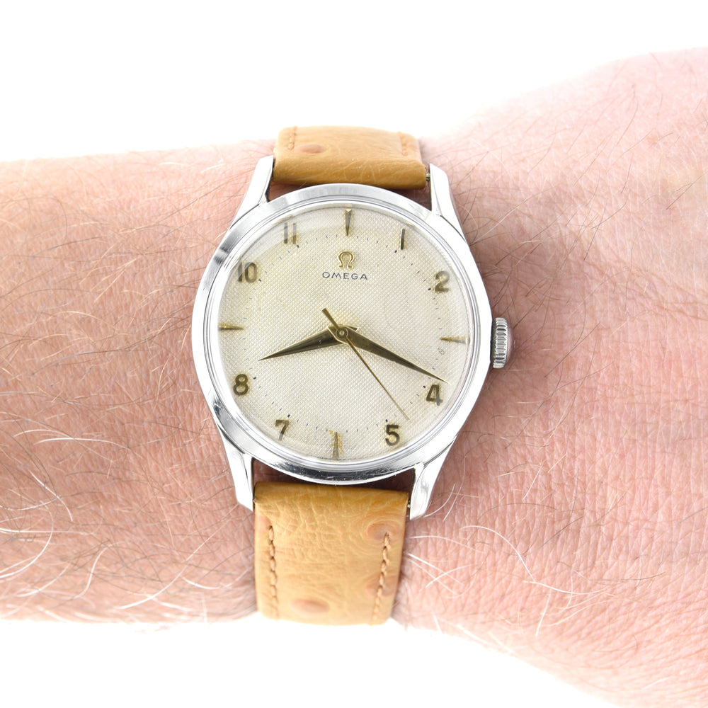 1950 Omega 36mm Model 2639 stunning honeycomb dial Stainless Steel Screw-Back case