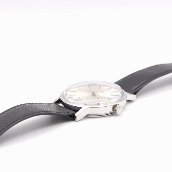 1975 Omega classic manual Wind Date Dress Watch Model 136.0104 in Stainless Steel like new