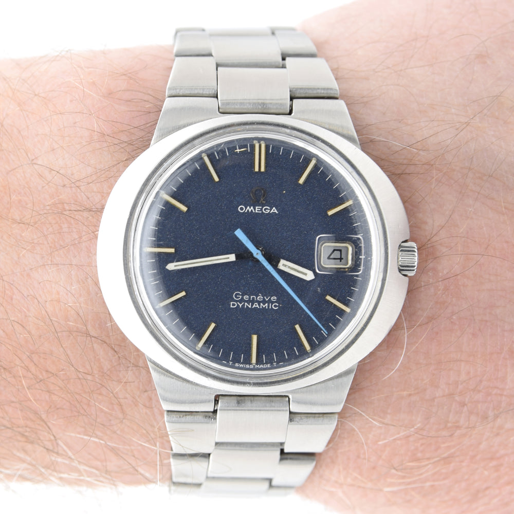 1969 Omega Geneve  dynamic with Gorgeous matte blue Dial Model 136.033 in steel with box