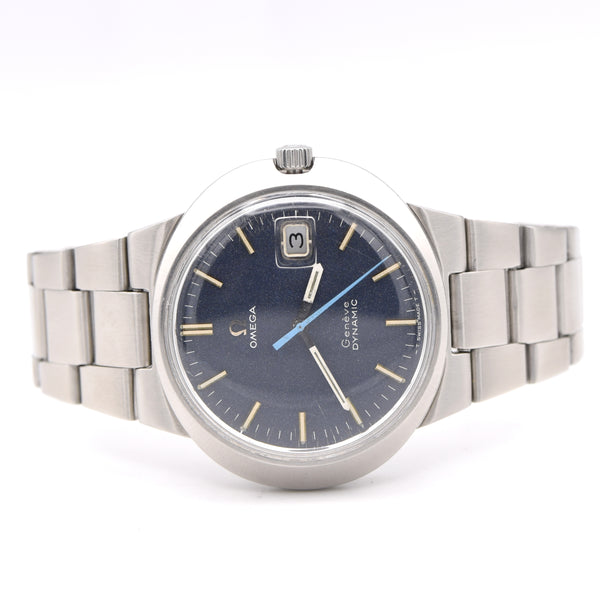 1969 Omega Geneve  dynamic with Gorgeous matte blue Dial Model 136.033 in steel with box