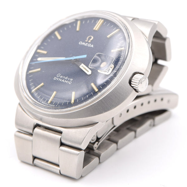1969 Omega Geneve  dynamic with Gorgeous matte blue Dial Model 136.033 in steel with box