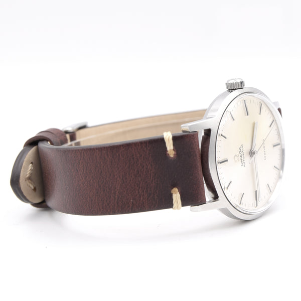 1968 Omega sharp Geneve Automatic Model 165.070 with Stunning original silver satin dial + Box