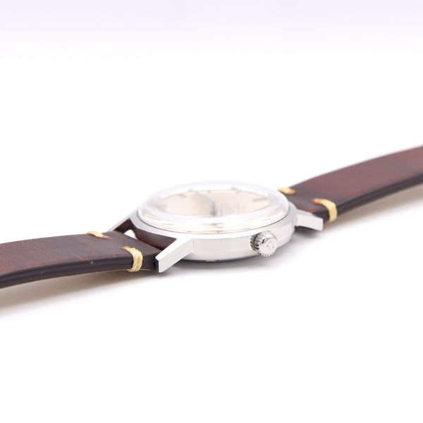 1968 Omega sharp Geneve Automatic Model 165.070 with Stunning original silver satin dial + Box