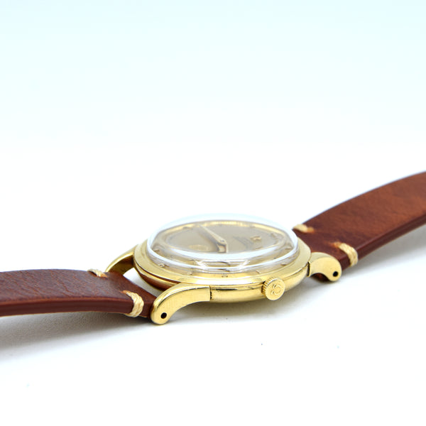 1944 Rare Omega Pre Centenary in 18ct Gold with 18ct Gold Dial Model 2500 Pre Constellation