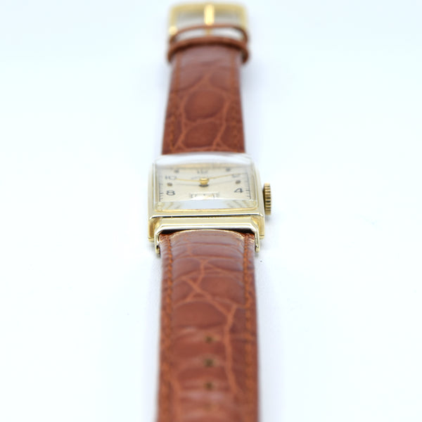 1940-46 Lord Elgin High Grade 21Jewels solid 14k Gold Deco Rectangular Wristwatch with Box