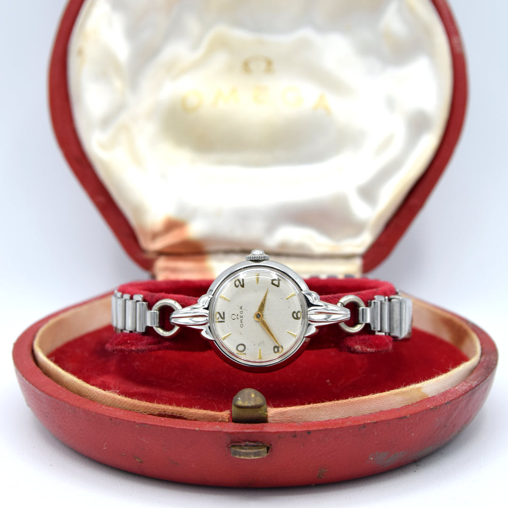 1947 Omega ladies cocktail watch model 2534-1 on period bonklip bracelet with original clam box