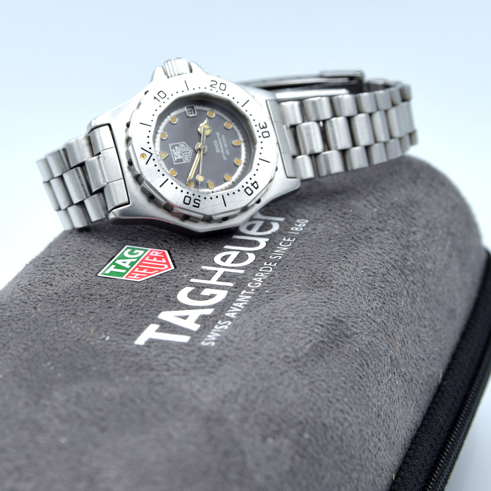 1986 Tag Heuer 3000 Ladies dive style watch Date  Model 932.208 Stainless Steel on Flip-Lock Bracelet