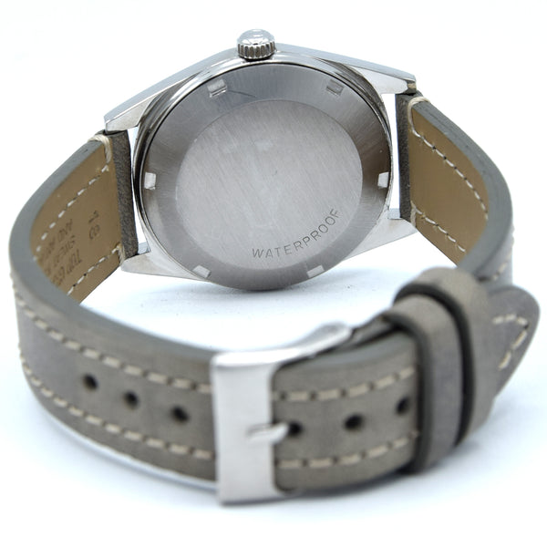 1969 sharp Omega Geneve Automatic Date Model 166.041 in Stainless Steel with Cal 565