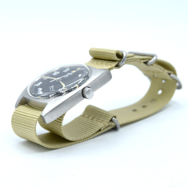 1977 CWC W10-6645-99 British Military Issue Mechanical Army watch - 2nd year of production