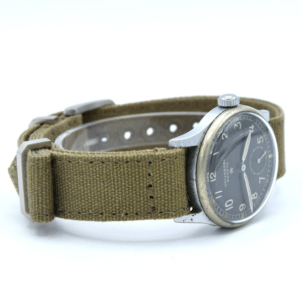 1941-1942 Universal Genève 'Wilhelmina' Wristwatch Dutch market military style unisex 30mm 31250