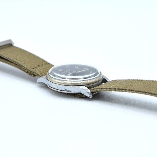 1941-1942 Universal Genève 'Wilhelmina' Wristwatch Dutch market military style unisex 30mm 31250