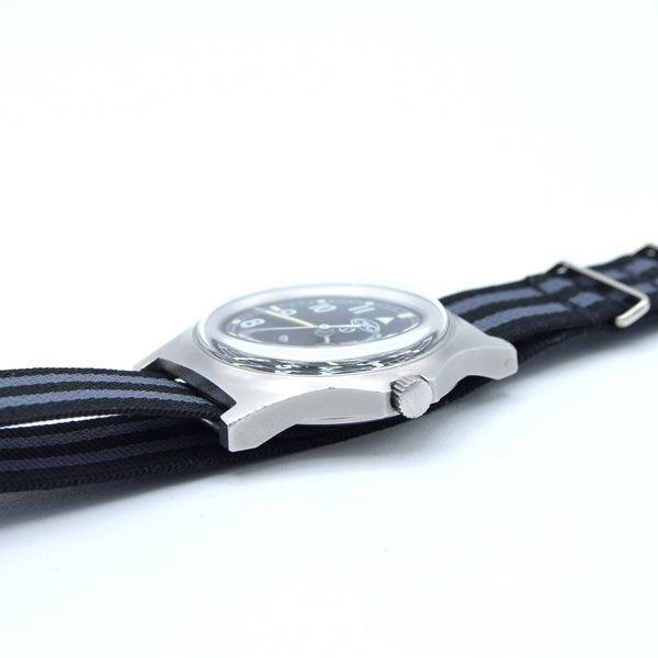 1990 CWC 0552/6645-99 5415317 British Royal Navy Issue Quartz Wristwatch with Hacking second