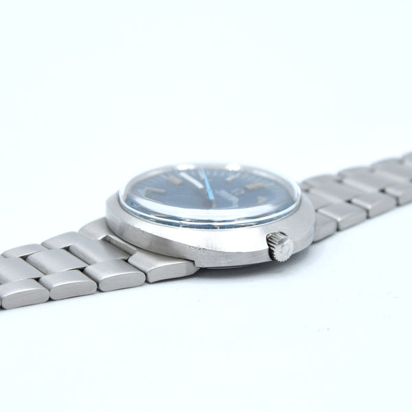 1969 Omega Geneve dynamic with Gorgeous matte dusted blue Dial - unpolished Model 166.039 in steel