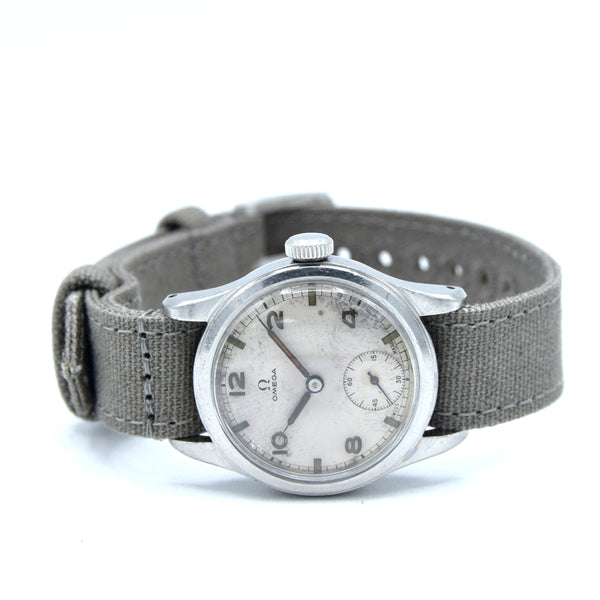 1943 Omega “Civil Service India” WW2 Mid-Size Steel Watch – Original Arabic Dial, Sub-Seconds, Cal. 26.5 T3 (CS/I Issue)