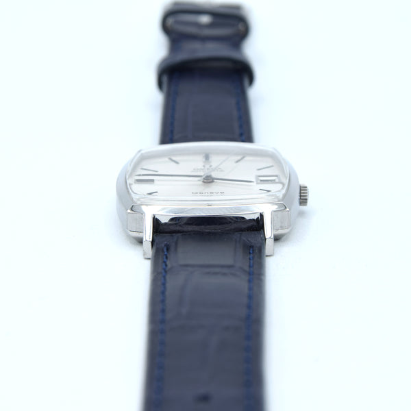1973 Omega Genève “TV case” ref. 162.0052 – steel – cal 1012 –  sharp silver sunburst dial – original plexi & crown
