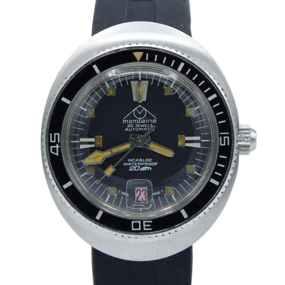 1970s Mondaine 'Egg' Oval Diver style large Automatic wristwatch Bakelite Bezel 38mm