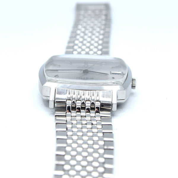 (RESERVED)1973 Omega Genève “TV case” ref. 162.0052 steel automatic on Bracelet – silver sunburst dial – original plexi & crown